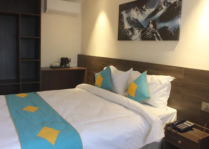 Crown Plaza